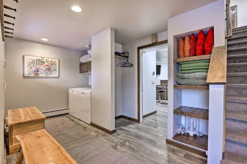 Chalet with Hot Tub Less Than 3Mi to Breck Main St and Gondola - image 11