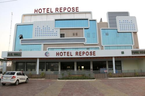 HOTEL REPOSE CHHATRAL