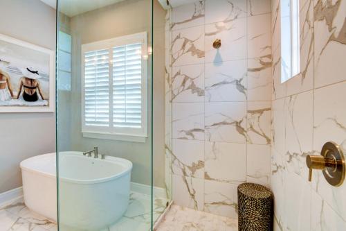 Luxury Home in Downtown Sarasota, HTD POOL/Hot tub in Sarasota, USA