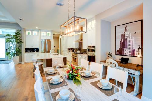 Luxury Home in Downtown Sarasota, HTD POOL/Hot tub in Sarasota, USA