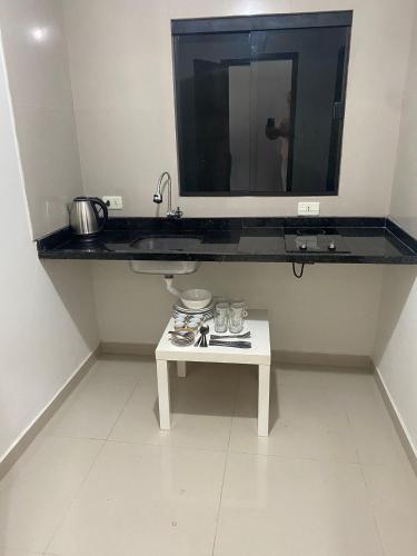 España Suites Hotel (Espana Suites Hotel) in ซิวดัด เดล เอสเต