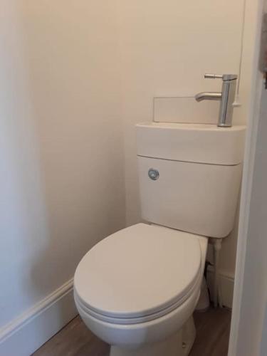 Spacious Comfortable house close to Etihad+parking - Tap to explore photos
