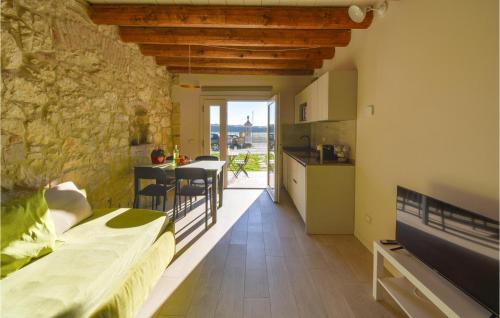  Pet Friendly Apartment In Longare in Longare