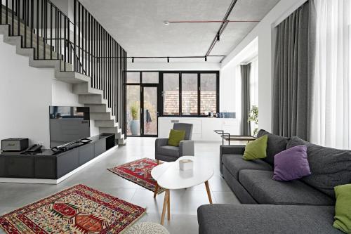 2 bedrooms, 3 beds