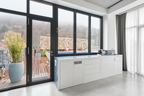 Dilijani Tun - image 13