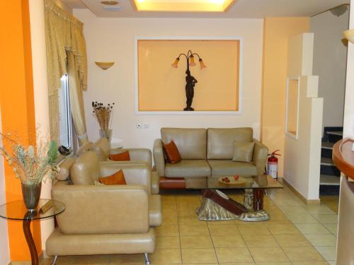 Faros 2 Hotel