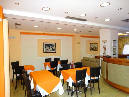 Faros 2 Hotel
