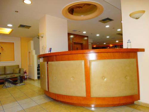 Faros 2 Hotel