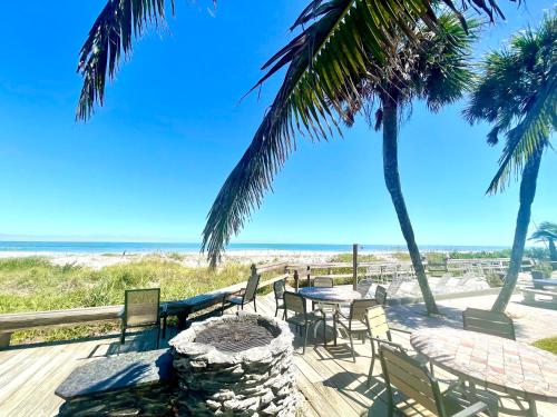 Surf Studio Beach Resort in Cocoa Beach, USA