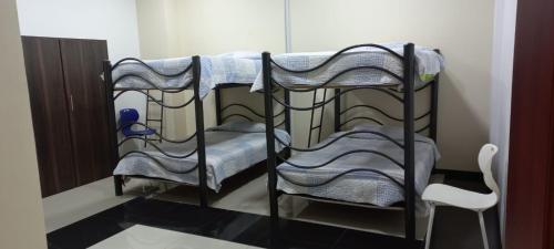 4 bunk beds