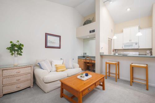 Summer Place 671, Studio, Beach, Sleeps 2 in Ponte Vedra, USA