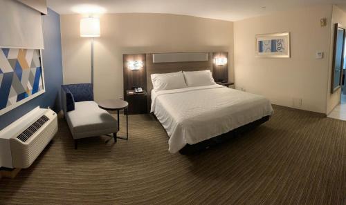 Holiday Inn Express Hotel & Suites Hermosa Beach, an IHG Hotel