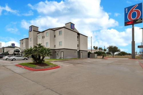 Motel 6-Pharr, TX