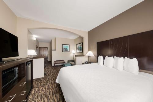 SureStay Plus Hotel by Best Western Plano