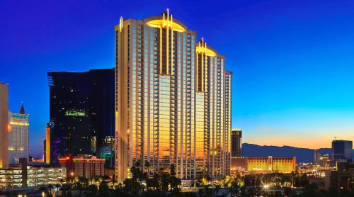 Jet Luxury at The Signature Condo Hotel, Las Vegas (photo 10)