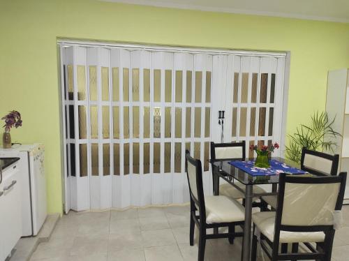 Cabanas Mundo al reves in El Encon