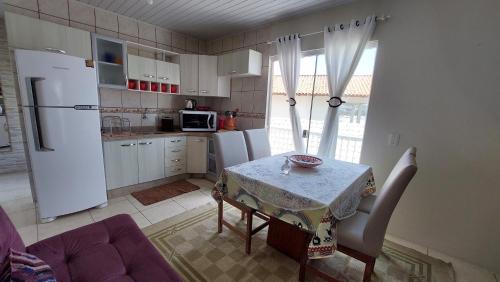 Casa Beira Mar Mariscal Superior in Praia da Tainha