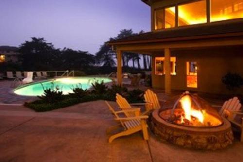 Beautiful Ocean Views - SEASCAPE - Hot Tubs - Heated Pools - Cozy Fireplace