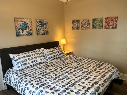 Hudson #1 Private Two Bed near Xavier & Downtown in Cincinnati, USA