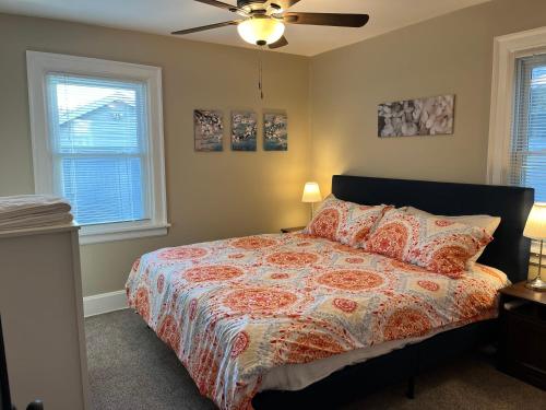 Hunter #1, Private One Bed near Xavier & Downtown in Bellevue, USA