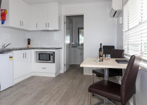 virtuve, Edithburgh Caravan Park in Edithburgh