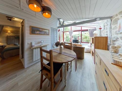 Maison Riantec 2 pièces 2 personnes - FR-1-349-84 - image 4