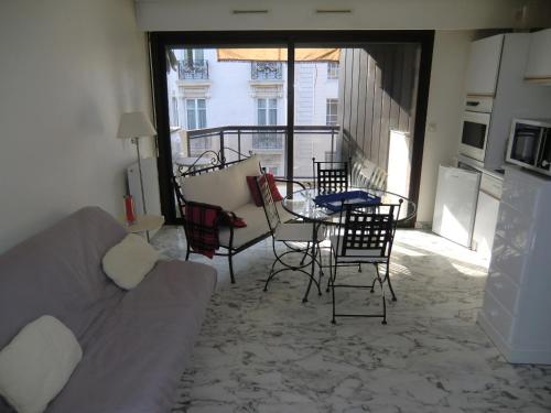 Appartement Cannes 1 pièce 4 personnes - FR-1-470-23 - main image