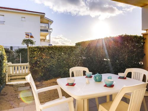 Appartement T3 avec Terrasse - à 50m de la Plage de Biscarrosse, Parking Privé Inclus - FR-1-521-15 - Côte d'Argent