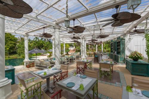 レストラン, ザ ルアン サイ レジデンス (The Luang Say Residence) in フー ヴァオ フー メオ