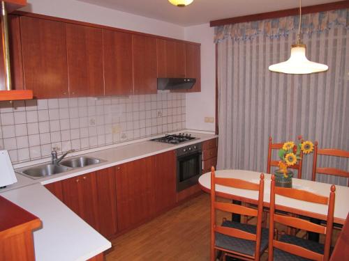 Apartment Sobe Ravbar in 新梅斯托