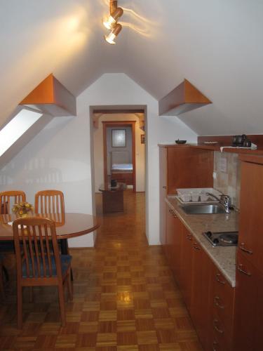 Apartment Sobe Ravbar in 新梅斯托