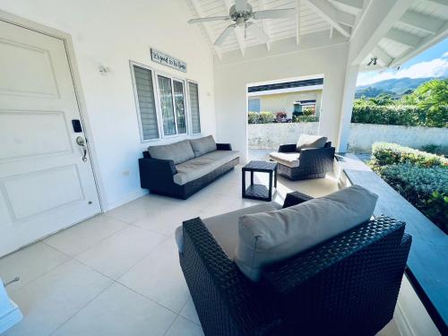 Erkély/terasz, Isle Be Back Villa in Plantation Village