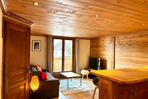 Chic And Cosy Apt With Balcony In Megeve - Location saisonnière - Megève