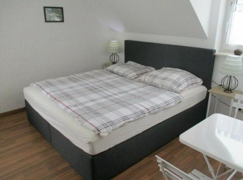 Ferienzimmer, Handwerkerzimmer, Wohnen auf Zeit