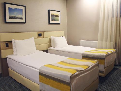 Tophane Suites Room Type - Economy Double Room with Small Window