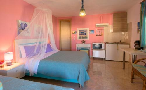  Villa Minoas Apartments in Istro