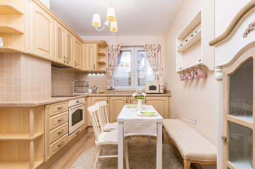 Bright & Cozy 1BD Flat with a Terrace and Parking by Flat Mаnager in Plovdiv Western District