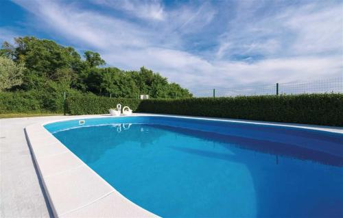 Holiday Home Flora with pool