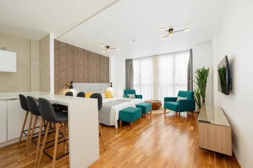 Apartamentos Debambú, Malaga