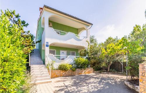 Awesome Home In Pula With 4 Bedrooms And Wifi