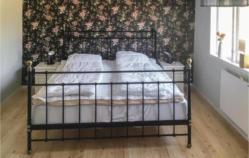 3 Bedroom Gorgeous Home In Fegen in Fegen