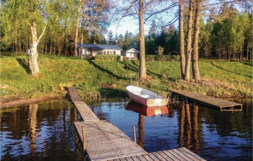 Cozy Home In Gislaved With House Sea View - Gislaved