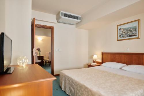 Hotel Lovran Room Type - Suite with Sea View
