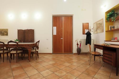 GuestHost - Lungomare Central Apartment with terrace - image 3