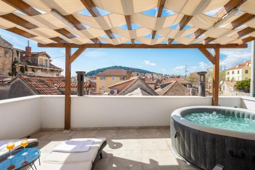 Double room, deluxe, balcony