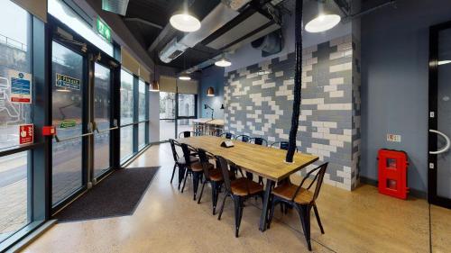 Instalaciones, Twerton Mill in Bath in Twerton