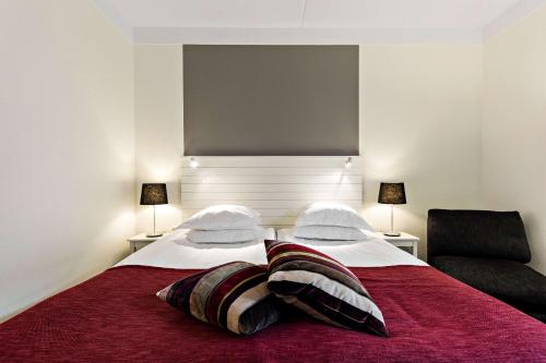 Best Western Plus Edward Hotel - image 13