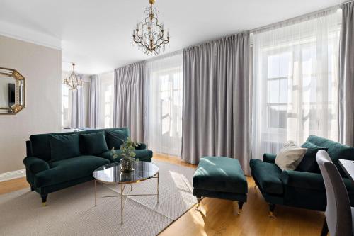 Motala Stadshotell Room Type - King Suite with Bath Tub - Non-Smoking