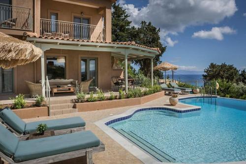  Unique Kefalonia Ionian Beach Villa, Ferienwohnung in Lourdata