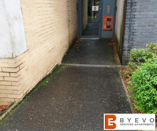 ByEvo Glasgow Airport Apartment 6 - image 4